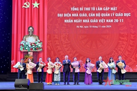 Tổng Bí thư Tô Lâm gặp mặt đại diện nhà giáo, cán bộ quản lý giáo dục nhân Ngày Nhà giáo Việt Nam 20/11