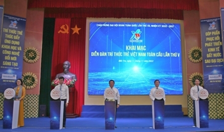 Phát huy vai trò Đoàn Thanh niên Cộng sản Hồ Chí Minh trong xây dựng đội ngũ trí thức trẻ