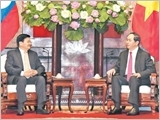Chủ tịch nước Trần Đại Quang tiếp; Chủ tịch Quốc hội Nguyễn Thị Kim Ngân hội kiến Thủ tướng Lào Thoong-lun Xi-xu-lít