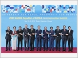 Thủ tướng Nguyễn Xuân Phúc dự Hội nghị cấp cao kỷ niệm 30 năm Quan hệ đối thoại ASEAN - Hàn Quốc