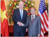 Top US senator concludes Vietnam visit