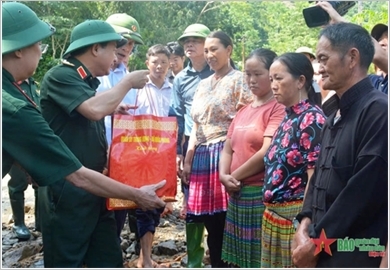 Continuing to raise the quality, efficiency, and effectiveness of party and political work within the Vietnam People’s Army in the new period