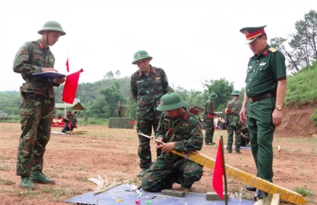 Lang Son Province focuses on building a firm provincial defensive zone