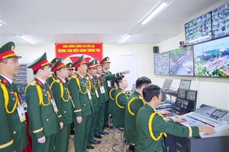 Xây dựng Binh chủng Thông tin liên lạc 5 vững