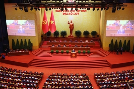 Lý luận về đường lối đổi mới của Đảng - giá trị bền vững và tầm vóc lịch sử (Tiếp theo và hết)