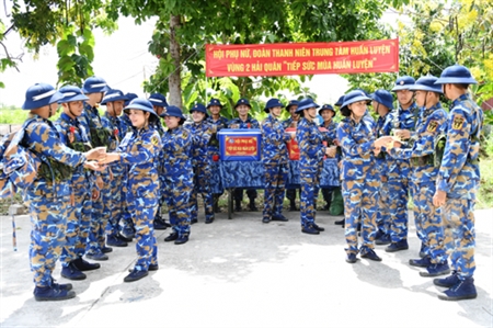 越南海军第二区训练中心推进正规化建设、纪律管理和安全保障