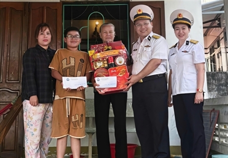 提升第二海军区党部的领导能力和战斗力