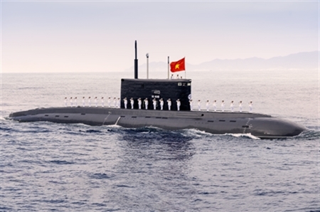 Applying Ho Chi Minhs thought in building strong, modern all-people national defence