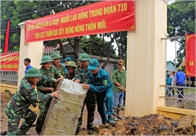Upholding the cultural values of "Uncle Ho’s Soldiers", consistently build the VPA politically strong in the new era (Continued)
