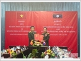 Đại tướng Phan Văn Giang hội đàm với Bộ trưởng Bộ Quốc phòng Lào