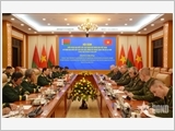 Đại tướng Nguyễn Tân Cương hội đàm với Tổng Tham mưu trưởng các Lực lượng vũ trang Belarus