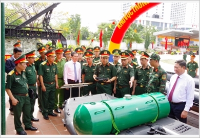 Lữ đoàn Đặc công nước 5 nâng cao năng lực tác chiến biển xa