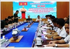 Tạp chí Quốc phòng toàn dân trao đổi ý kiến với đại biểu bạn đọc, cộng tác viên tại Vùng 4 Hải quân