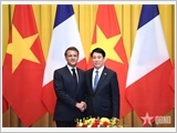 Chủ tịch nước Lương Cường hội đàm với Tổng thống Pháp Emmanuel Macron