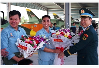 Đột phá nâng cao chất lượng đội ngũ giảng viên phi công quân sự