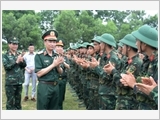 Xây dựng lực lượng vũ trang Thủ đô Hà Nội vững mạnh về chính trị trong giai đoạn mới