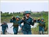 Đại tướng Nguyễn Tân Cương chỉ đạo diễn tập tác chiến phòng thủ Quân khu 4
