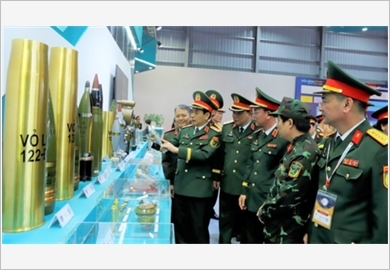 Xây dựng nền quốc phòng toàn dân vững mạnh, hiện đại trong thời kỳ mới