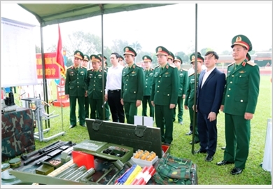 Xây dựng Quân đoàn 12 tinh nhuệ về chính trị trong tình hình mới