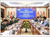Đại tướng Phan Văn Giang hội đàm với Bộ trưởng Bộ Quốc phòng Ấn Độ