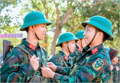 Quan điểm của Chủ tịch Hồ Chí Minh về đánh giá cán bộ và vận dụng ở đơn vị cơ sở trong Quân đội hiện nay