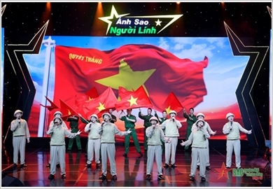Không thể phủ nhận, xa rời chức năng cao quý của văn học, nghệ thuật