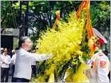 Tổng Bí thư, Chủ tịch nước dâng hương tưởng niệm Đại tướng Võ Nguyên Giáp và các liệt sĩ tại Quảng Trị