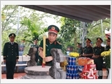 Thượng tướng Phùng Sĩ Tấn kiểm tra công tác rà phá bom mìn và tìm kiếm, quy tập hài cốt liệt sĩ tại Tuyên Quang