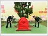 Hai Bộ trưởng Bộ Quốc phòng Việt Nam - Trung Quốc trồng cây hữu nghị biên giới bên phía Việt Nam.
