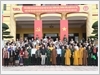 Đại tướng Nguyễn Trọng Nghĩa, Ủy viên Bộ Chính trị, Bí thư Trung ương Đảng, Ủy viên Thường vụ Quân ủy Trung ương, Chủ nhiệm Tổng cục Chính trị Quân đội nhân dân Việt Nam chụp ảnh lưu niệm với các đại biểu.