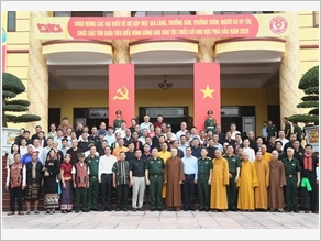 Phát huy vai trò của già làng, trưởng bản, trưởng thôn, người có uy tín, chức sắc tôn giáo