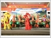 Biểu diễn văn nghệ trong chương trình giao lưu "Thắm tình Quân - Dân".
