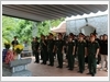 Các đại biểu viếng Đền thờ các Anh hùng Liệt sĩ Mặt trận Vị Xuyên.