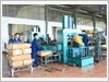 Thực hiện nhiệm vụ chế biến mủ cao su.
